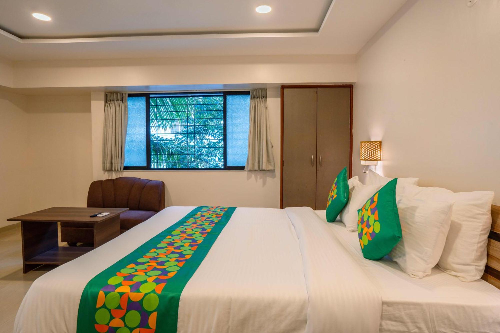 Treebo Royal Comfort Atithi Pune Ngoại thất bức ảnh