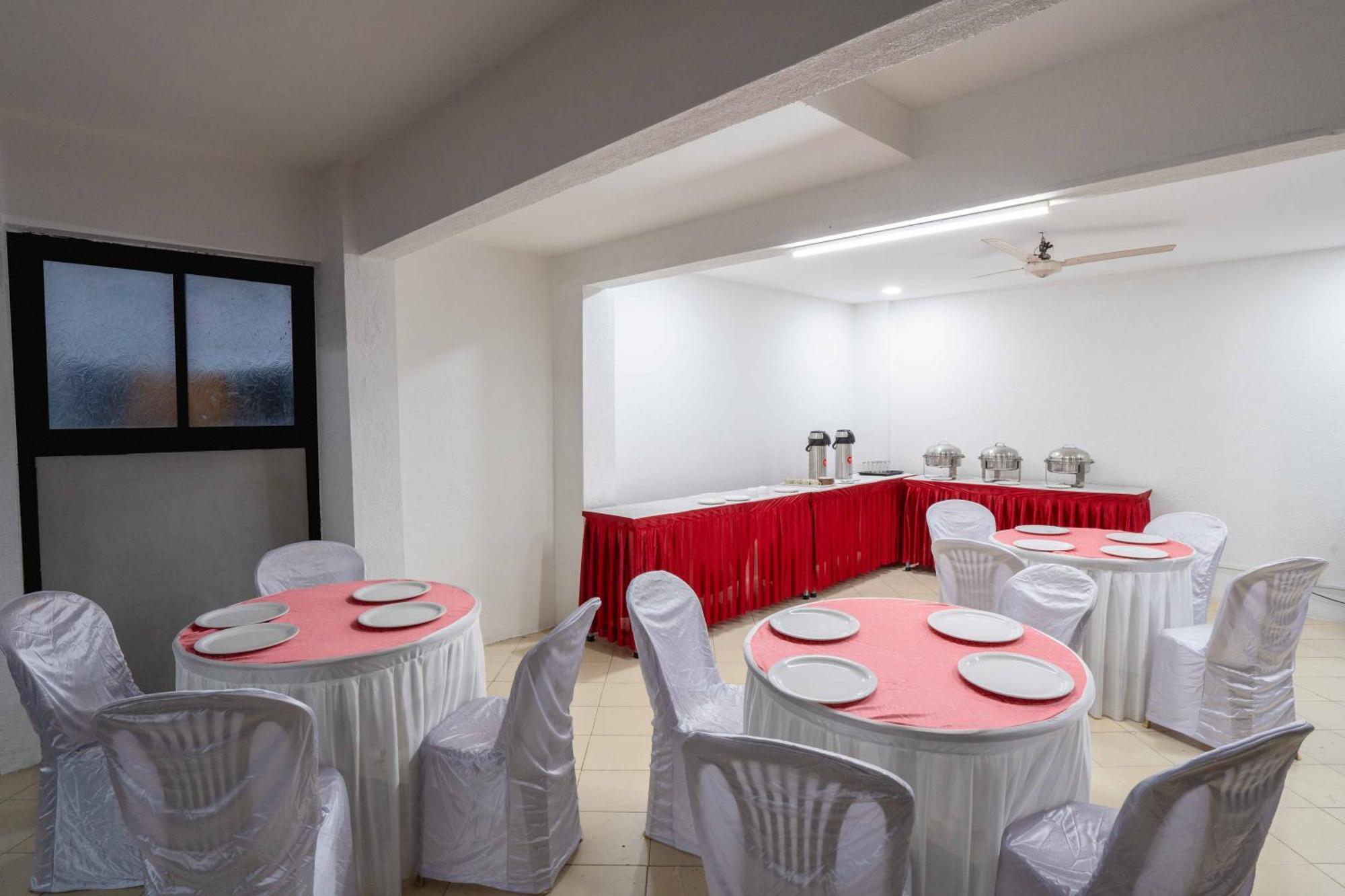 Treebo Royal Comfort Atithi Pune Ngoại thất bức ảnh