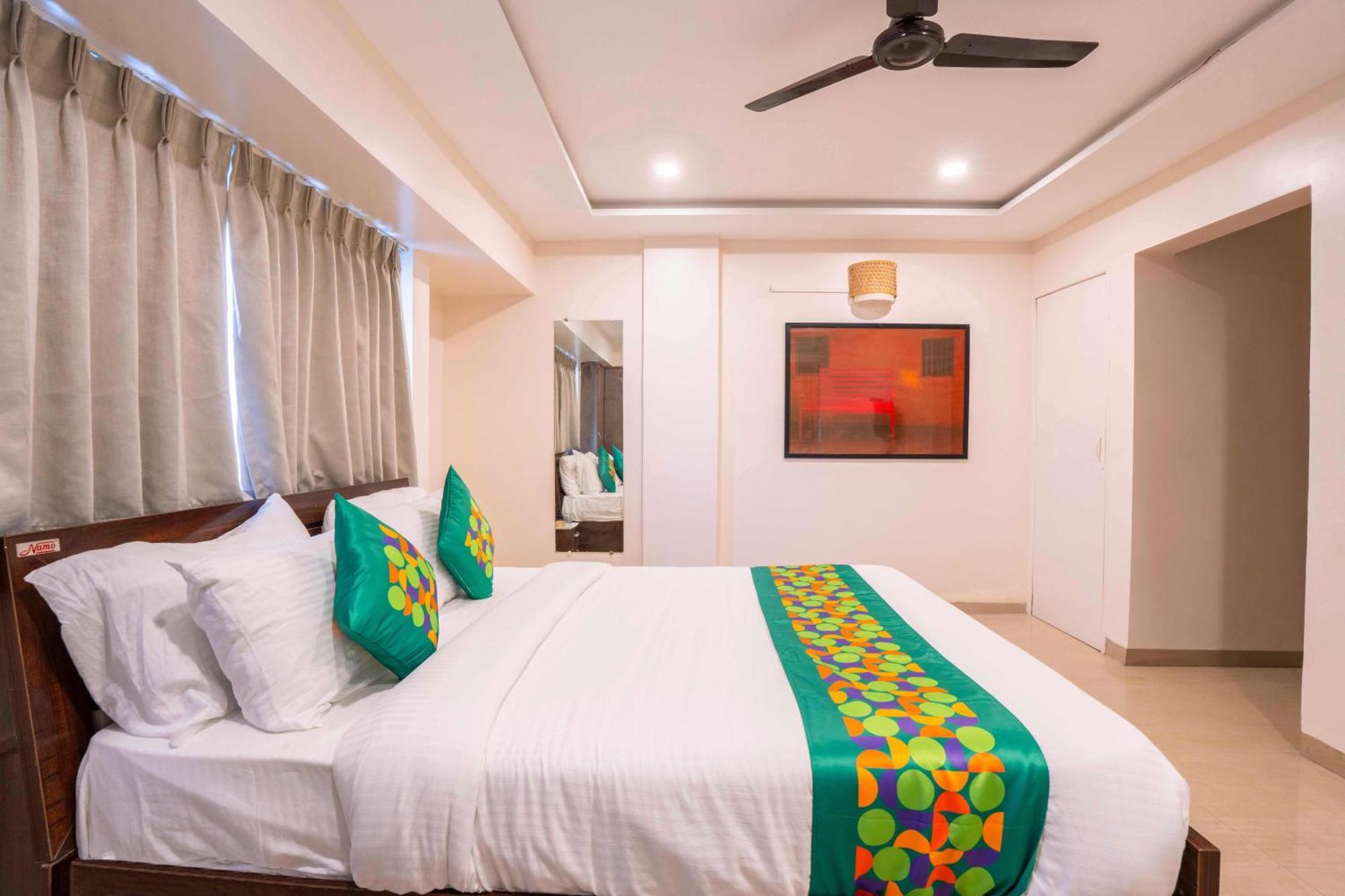 Treebo Royal Comfort Atithi Pune Ngoại thất bức ảnh